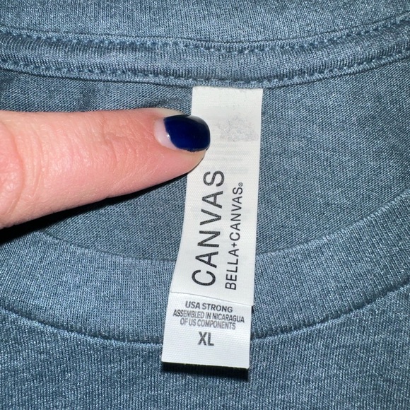 Unisex “just breathe & let it bee” tshirt size xl - Picture 2 of 5